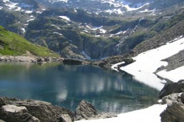 Il Lago Nero incastonato tra i monti dell'alta Val Formazza (Ft. Alice Matli)